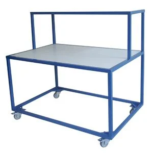 Mesa de trabajo con soporte para impresora